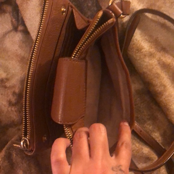 COPY - MK small crossbody *HAS FLAWS* - Picture 8 of 8